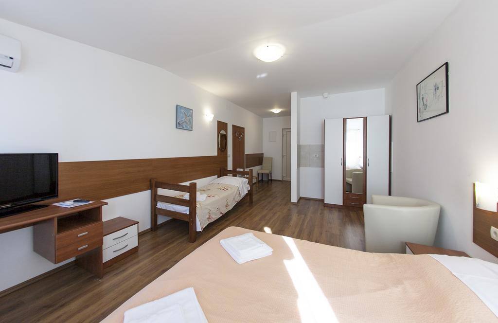 Apartments And Rooms Liburnija Opatija Exterior foto