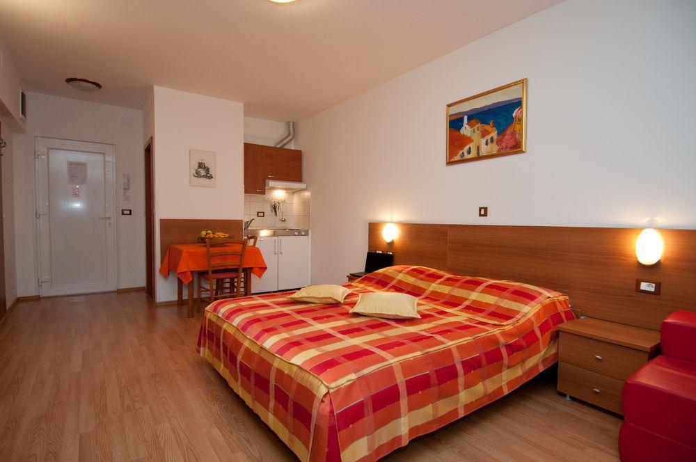 Apartments And Rooms Liburnija Opatija Exterior foto